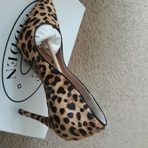 Steve Madden Pumps